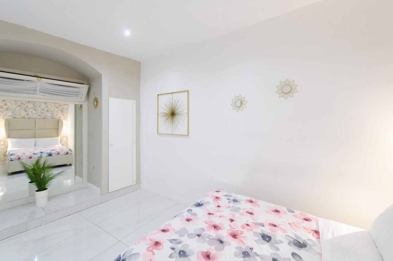 Grandapartments Via Toledo Napoli ภายนอก รูปภาพ