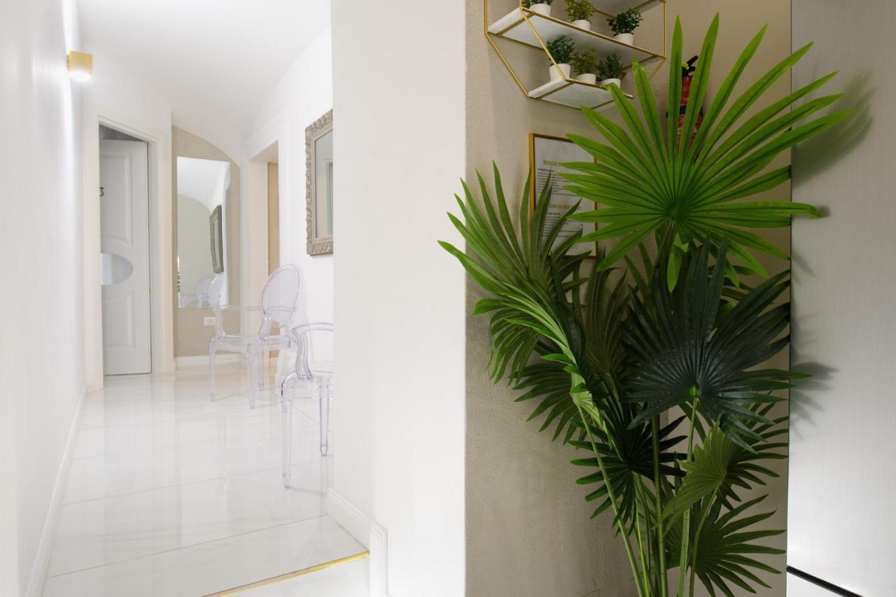Grandapartments Via Toledo Napoli ภายนอก รูปภาพ